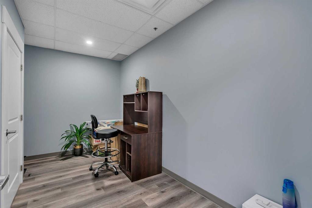 220 - 20 Saddlestone Drive Northeast, Calgary, AB