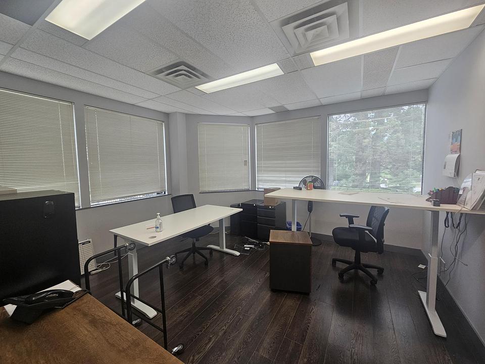210 - 5172 Kingsway, Burnaby, BC