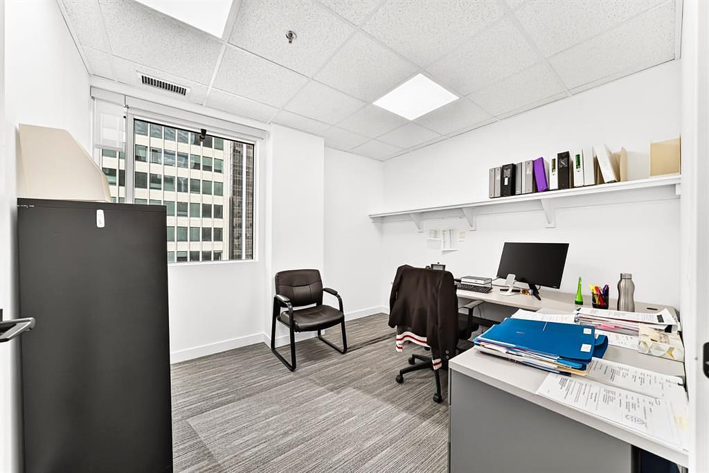 910 - 634 6 Avenue Southwest, Calgary, AB