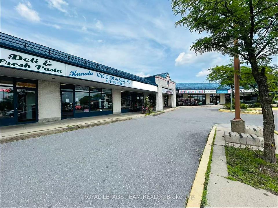 11 - 471 Hazeldean Road, Ottawa, ON