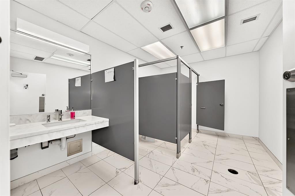 910 - 634 6 Avenue Southwest, Calgary, AB