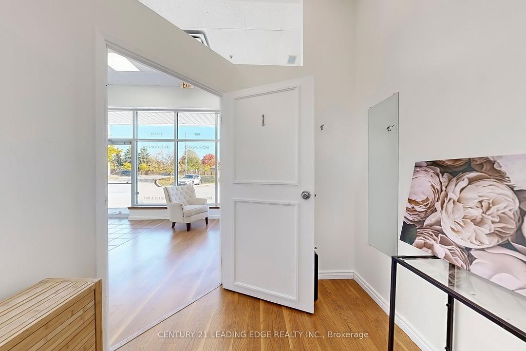 5 - 17080 Bathurst Street, Newmarket, ON