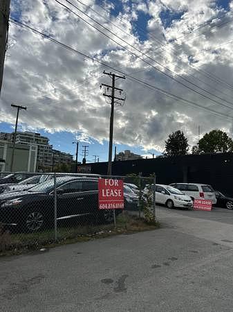 1585 West 5th Avenue, Vancouver, BC