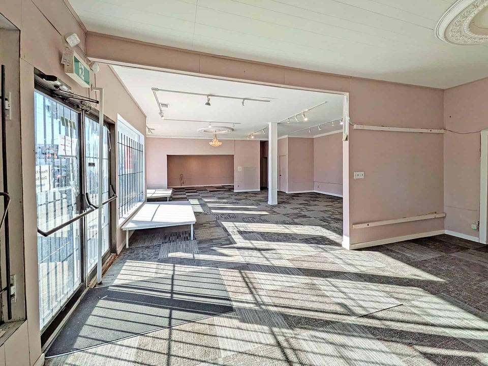 1661 East Hastings Street, Vancouver, BC