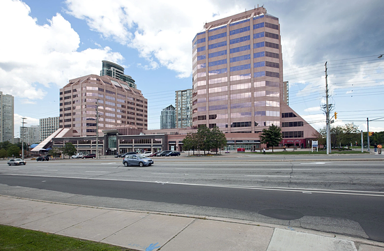 50 Burnhamthorpe Road West, Mississauga, ON