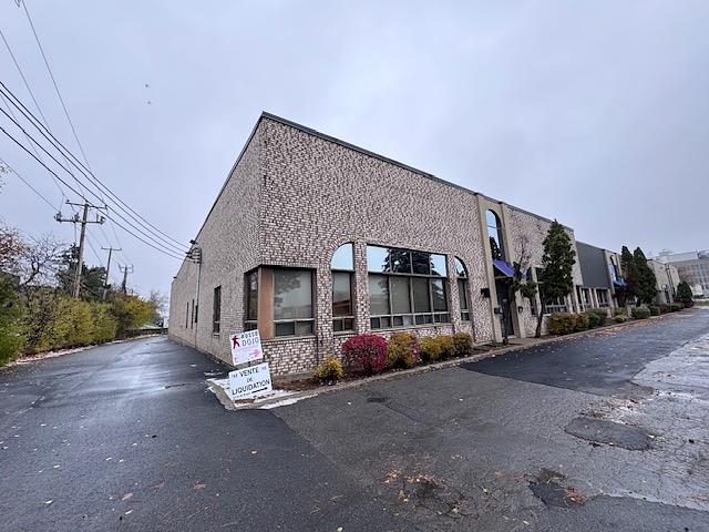 A - 3049-A Rue Deacon, Dollard-des-Ormeaux, QC