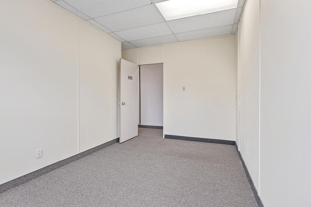 200 - 411 Roosevelt Ave, Ottawa, ON