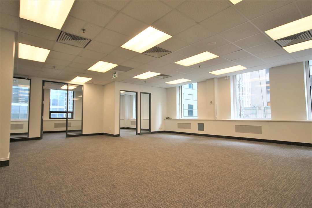 1304 - 330 Bay Street, Toronto, ON