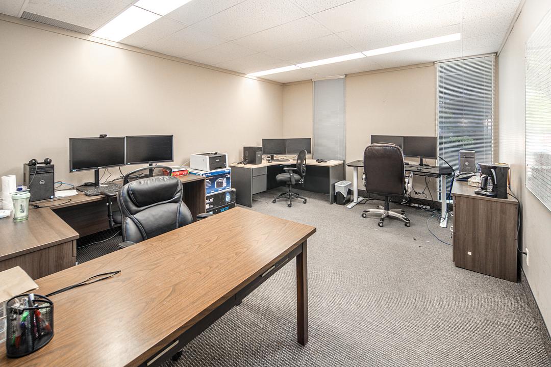 625 14 Street Northwest, Calgary, AB