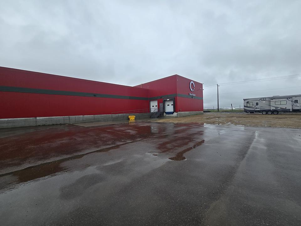 902 9 Avenue, Nisku, AB