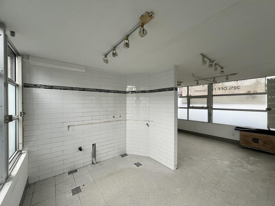 1340 West 4th Avenue, Vancouver, BC