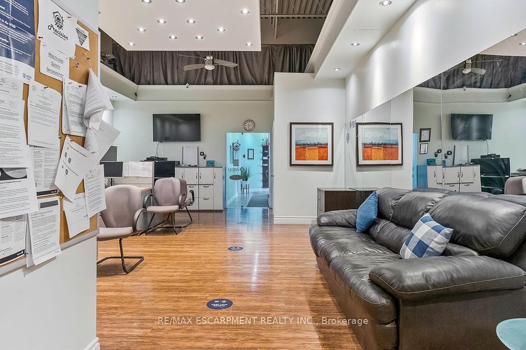 13 - 2400 Wyecroft Road, Oakville, ON