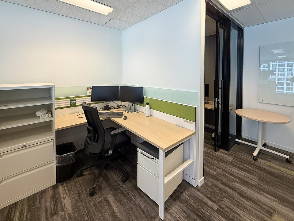 970 - 1055 West Georgia Street, Vancouver, BC