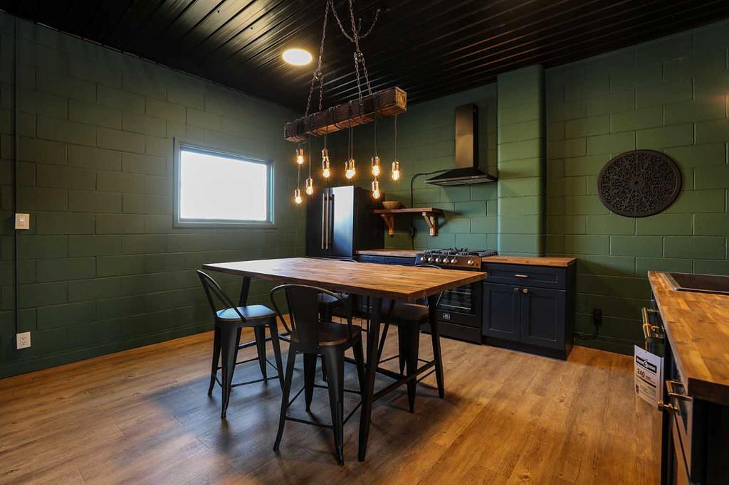 111 4 Avenue, Warner, AB