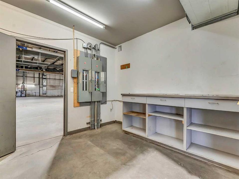 1782 32 Street Southwest, Medicine Hat, AB