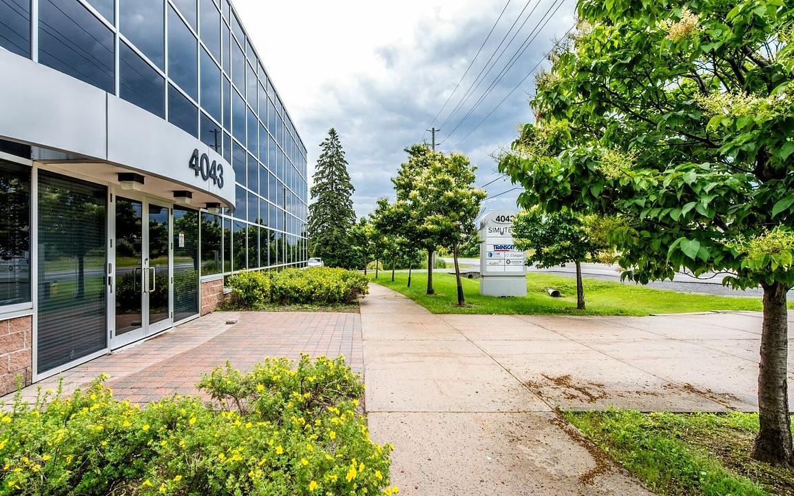 202 - 4043 Carling Avenue, Ottawa, ON