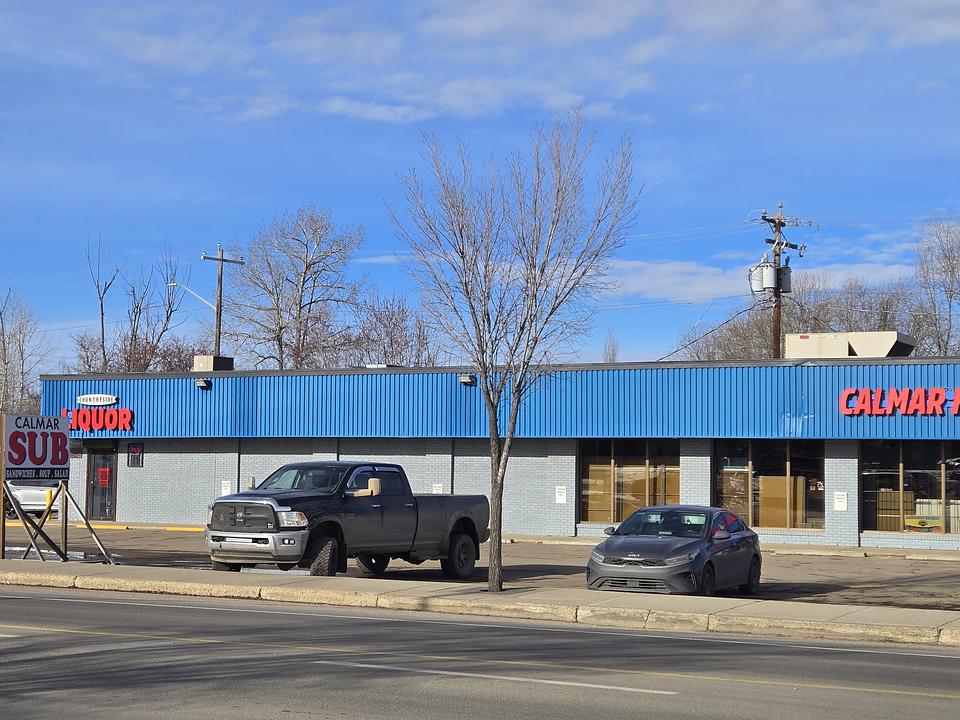 5010 50 Avenue, Calmar, AB