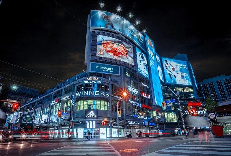 800 - 10 Dundas Street East, Toronto, ON