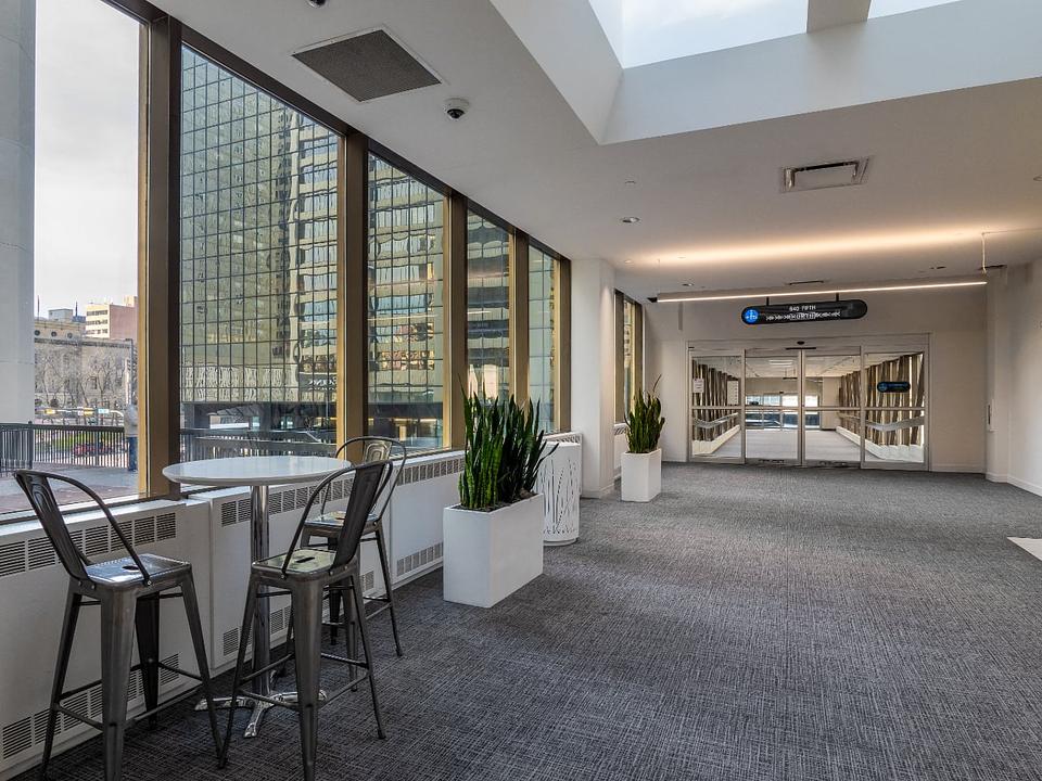 1600 - 605 5 Avenue Southwest, Calgary, AB
