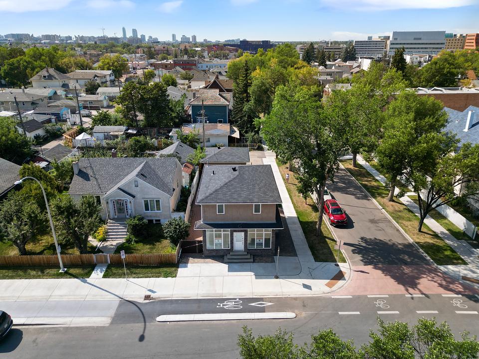 10870 96 Street, Edmonton, AB
