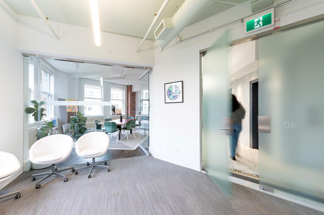 401 - 128 West Pender Street, Vancouver, BC