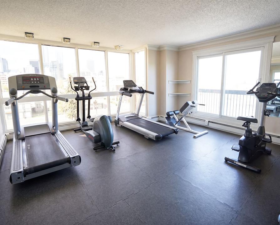9342 103 Avenue Northwest, Edmonton, AB