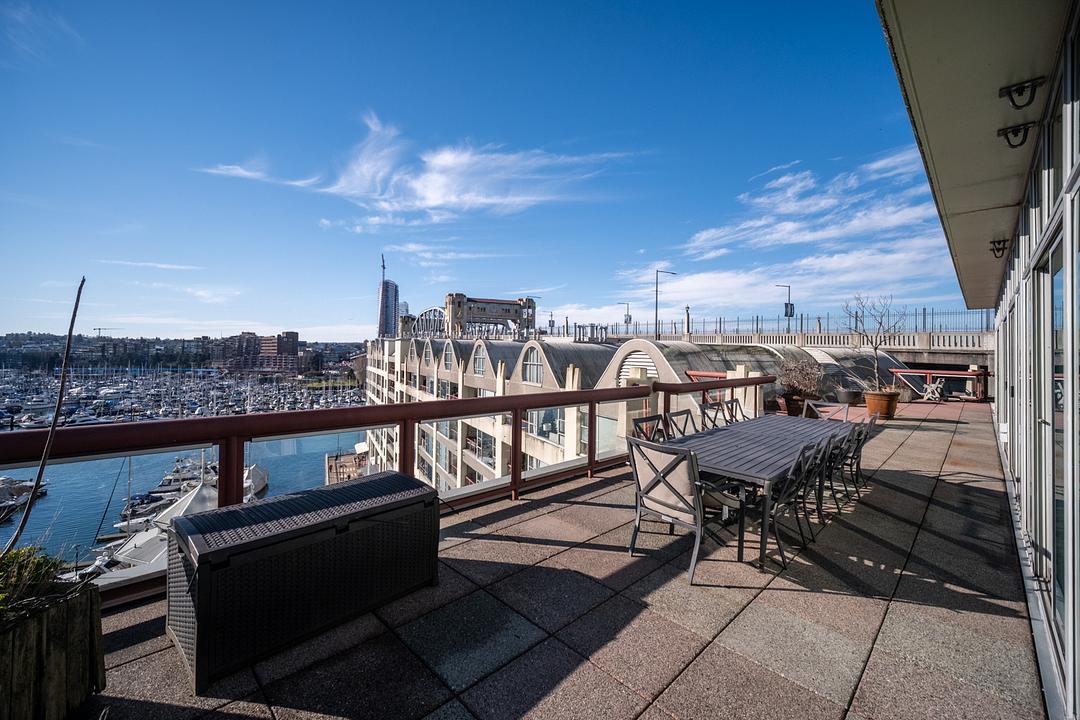 701 - 1006 Beach Avenue, Vancouver, BC