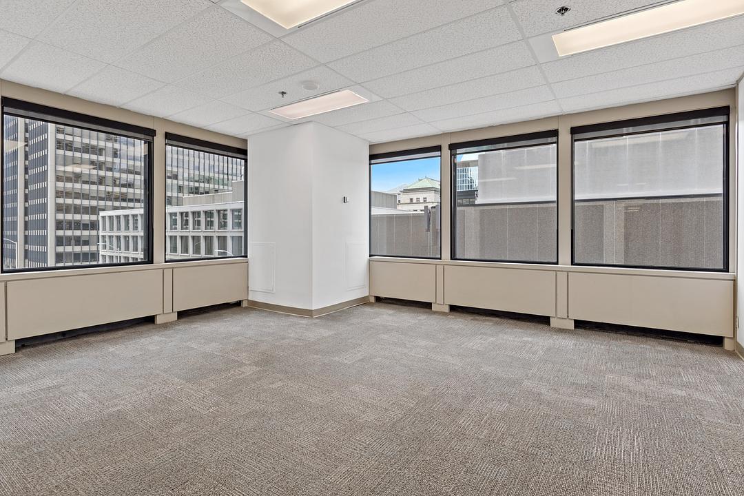 480 - 112 Kent Street, Ottawa, ON