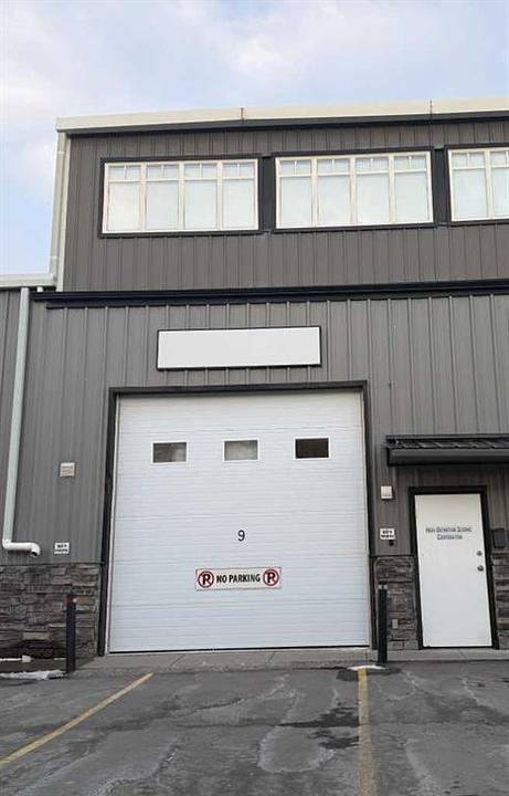 9 - 30 Griffin Industrial Point, Cochrane, AB