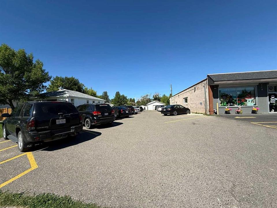 1024 20 Street South, Lethbridge, AB