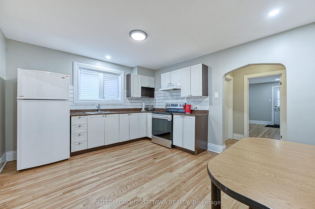 156 Dagmar Avenue, Ottawa, ON