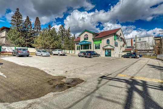 124 42 Avenue Southwest, Calgary, AB