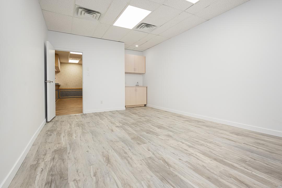 505 - 5881-5889 Cote des Neiges, Montreal, QC