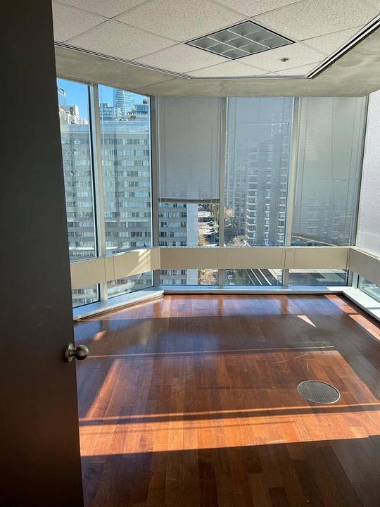 1590 - 1500 West Georgia Street, Vancouver, BC