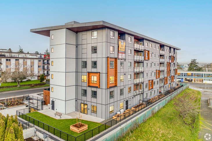 1310 Saunders Street, Victoria, BC