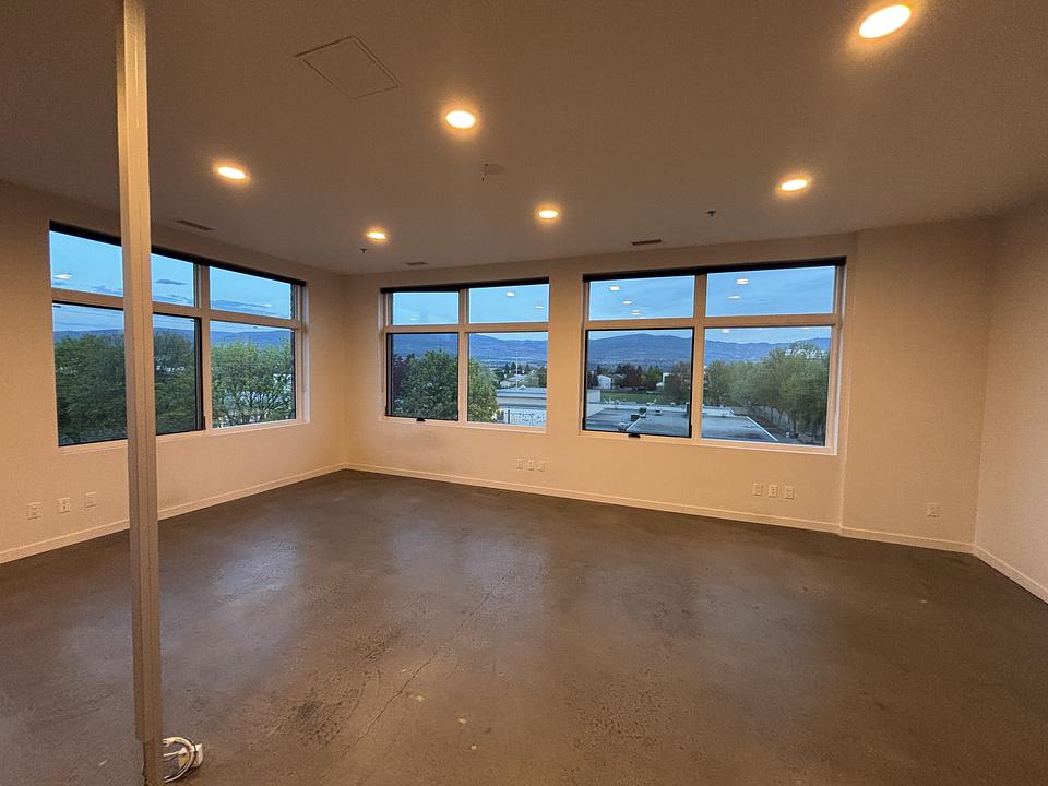 304 - 2755 Tutt Street, Kelowna, BC