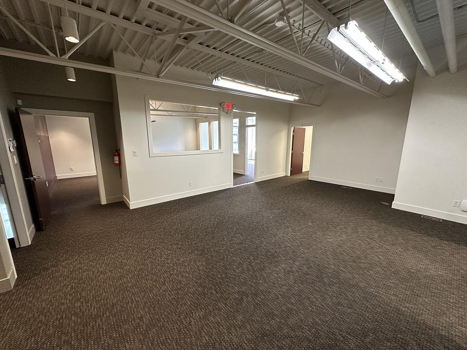 101 - 1305 Welch Street, North Vancouver, BC