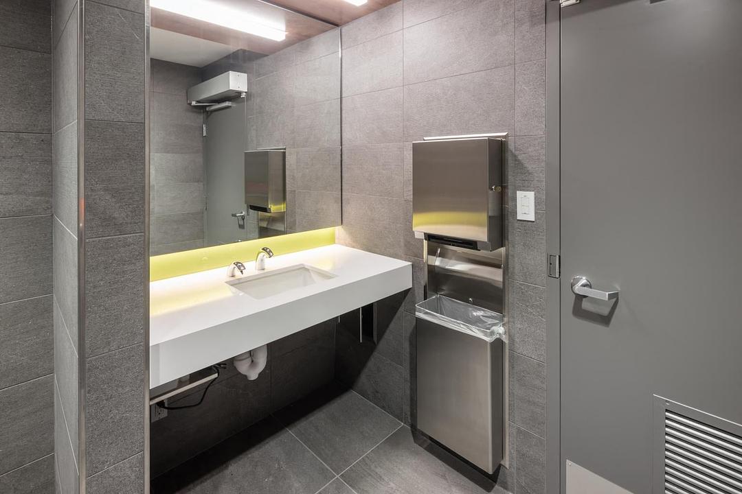 2000 - 1500 West Georgia Street, Vancouver, BC