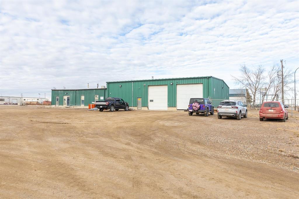 5520 59 Avenue, Lloydminster, AB