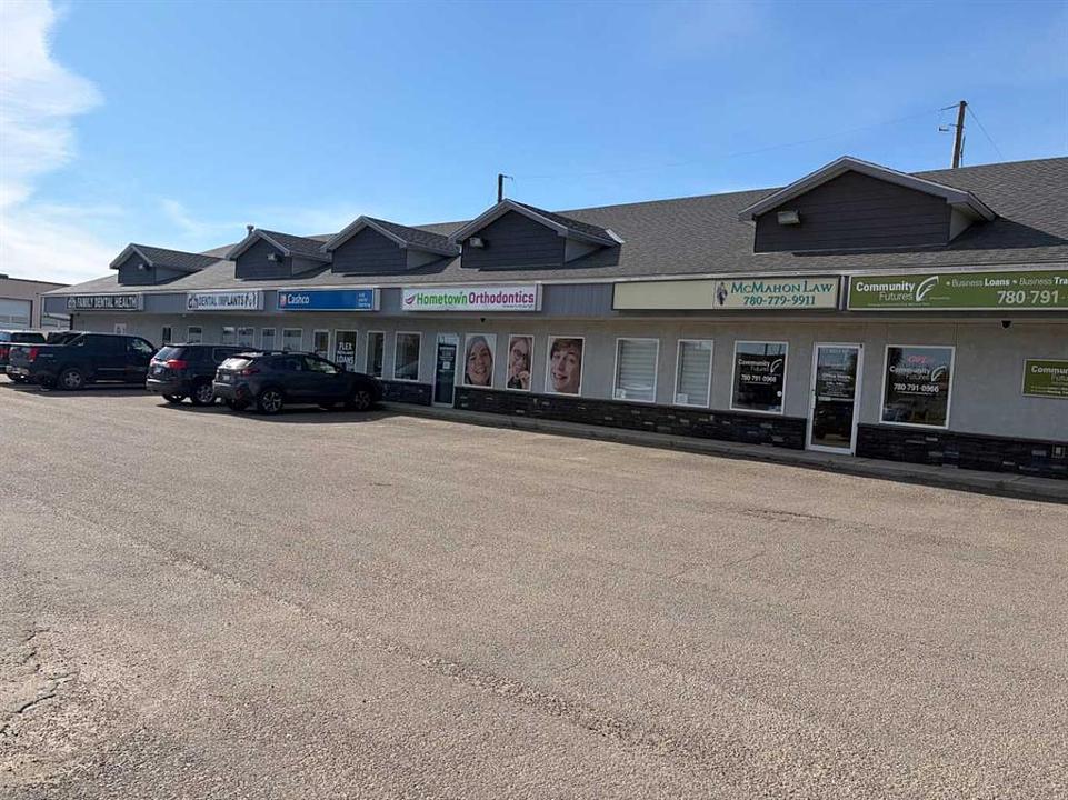 5023 50 Avenue, Whitecourt, AB