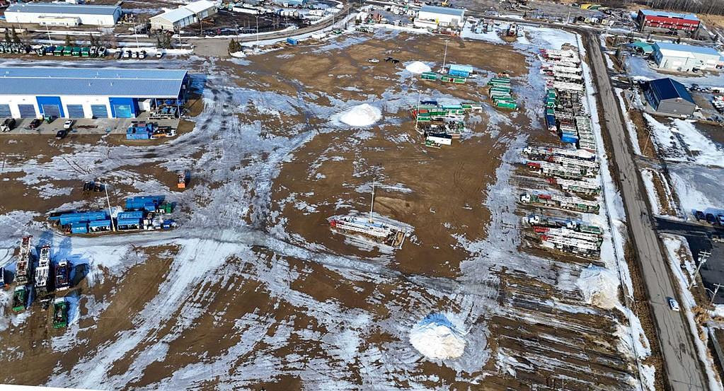 10 Charles Industrial Way, Sylvan Lake, AB
