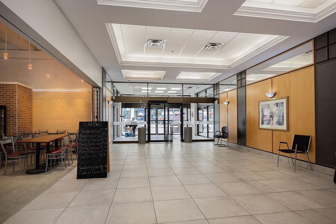 403 - 5881-5889 Cote des Neiges, Montreal, QC