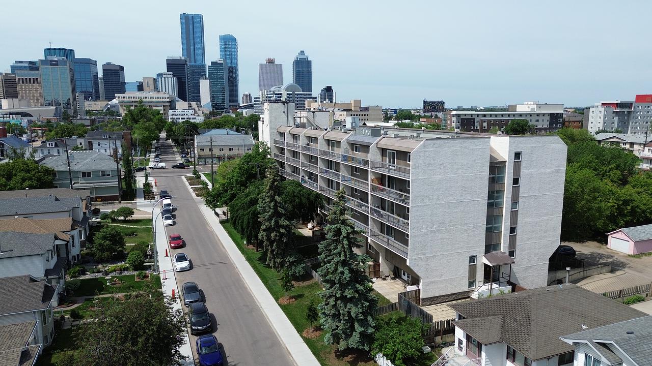 9342 103 Avenue Northwest, Edmonton, AB
