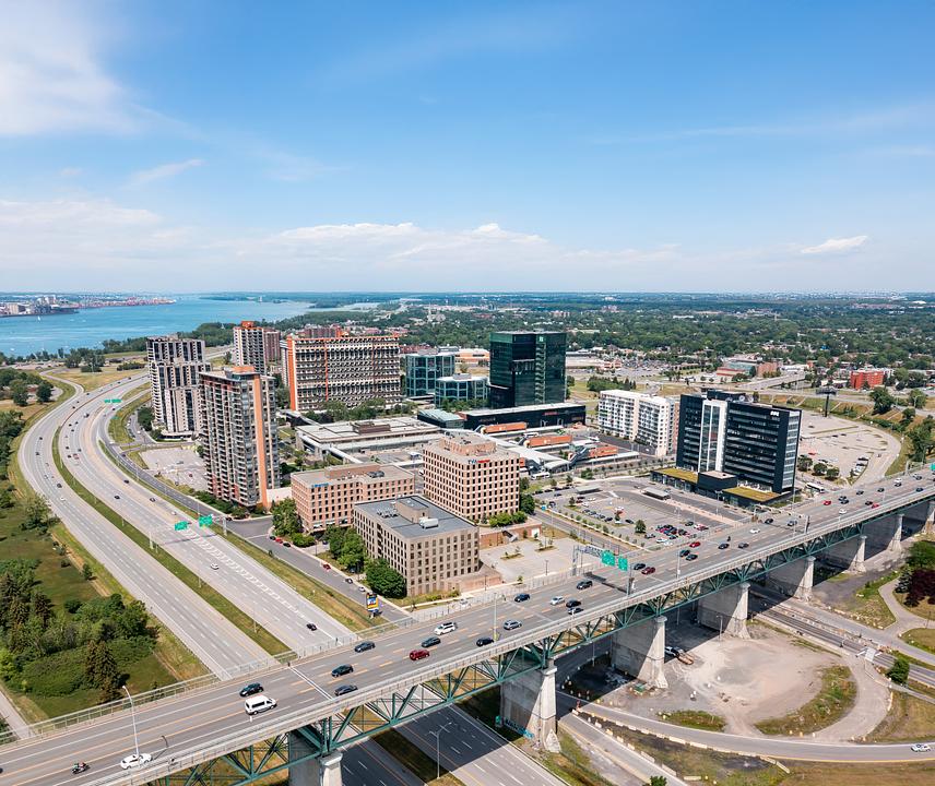 1000 Rue de Sérigny, Longueuil, QC