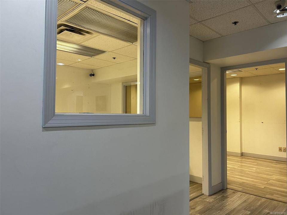 #102 - 19 Dallas Road, Victoria, BC