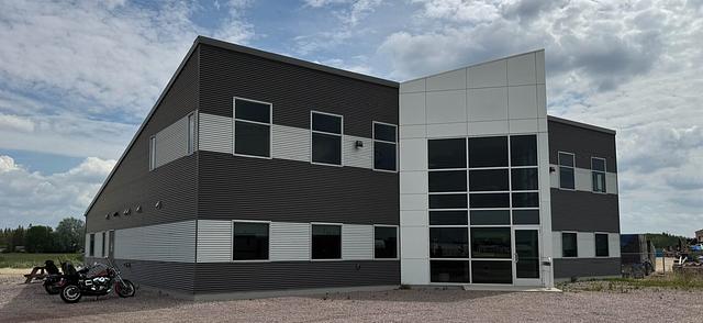 100 IXL Crescent, Selkirk, MB