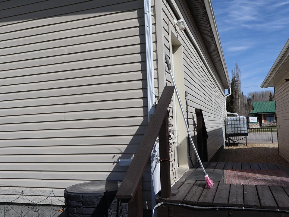 22 State Avenue, Fort Assiniboine, AB
