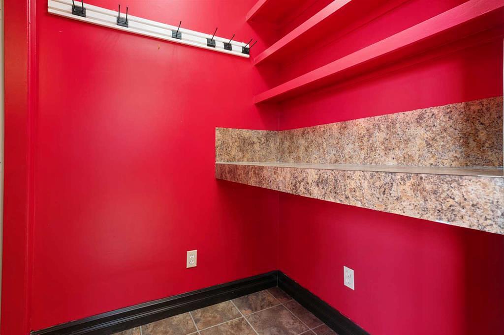 5038 49 Street, Daysland, AB