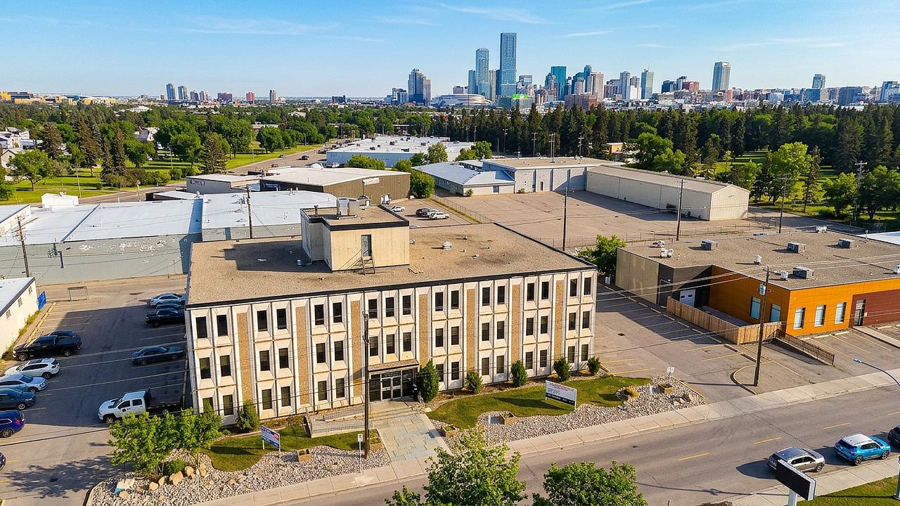 10835 120 St NW, Edmonton, AB