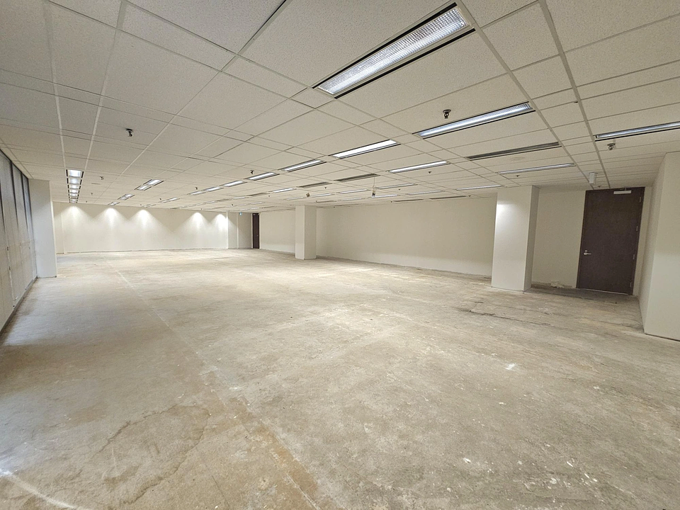 210 - 33 City Centre Drive, Mississauga, ON